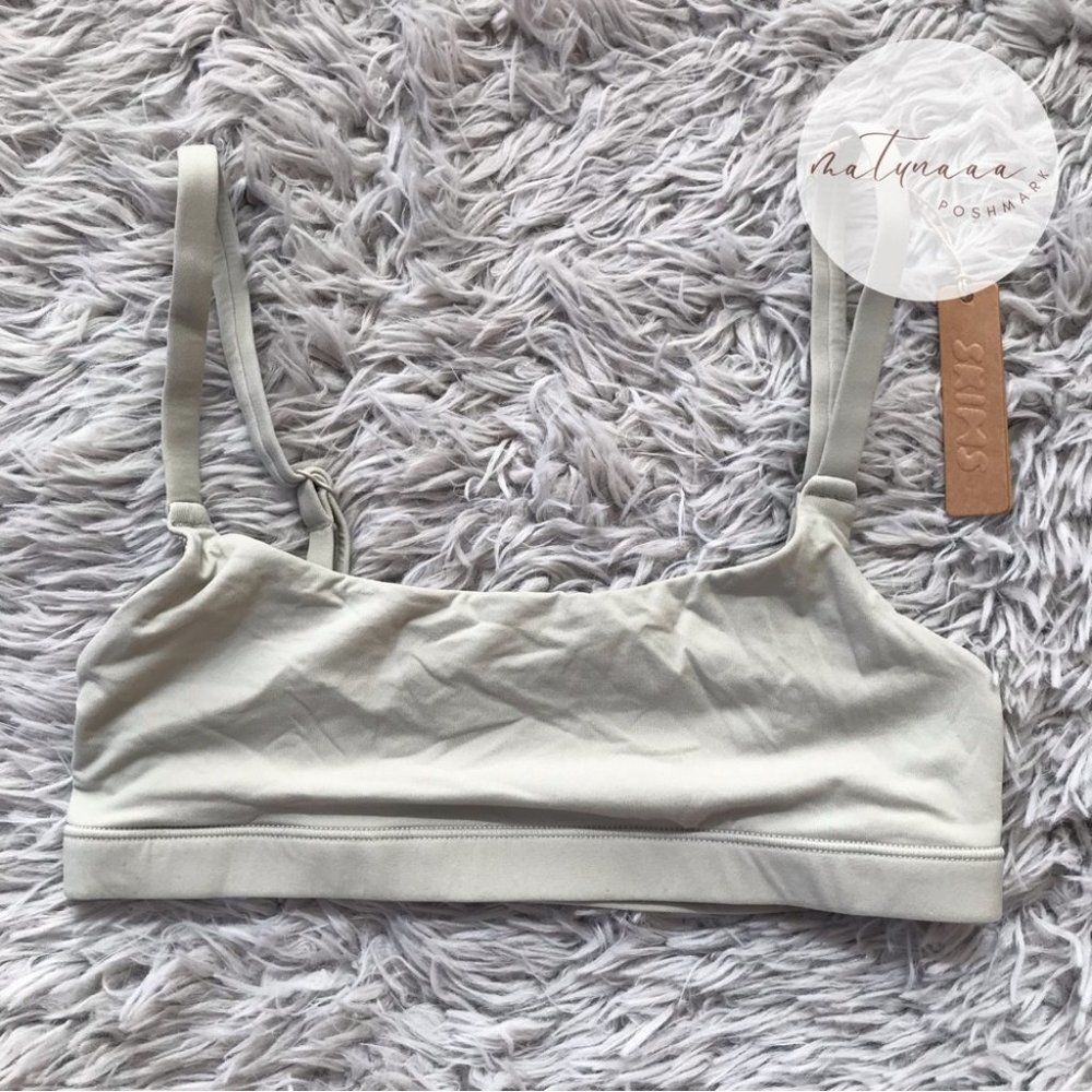 Skims Fits Everybody Scoop Neck Bralette in Talc XXS